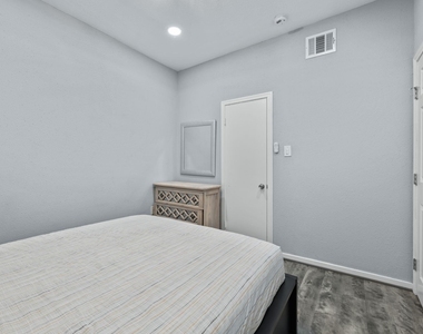 412 Drew Street - Photo Thumbnail 6