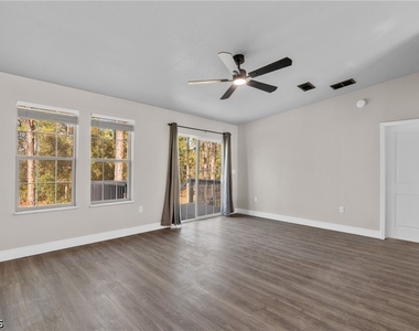1505 E 15th Street - Photo Thumbnail 10