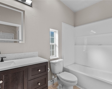 1505 E 15th Street - Photo Thumbnail 16