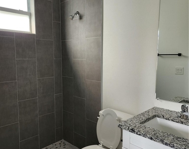 2431 Lola Avenue S - Photo Thumbnail 4