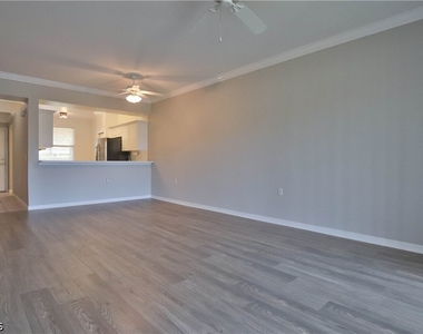 8550 Kingbird Loop - Photo Thumbnail 17
