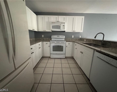 851 Eisenhower Boulevard - Photo Thumbnail 2