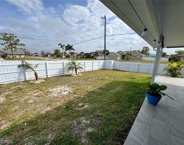 1203 Sw 34th Terrace - Photo Thumbnail 6