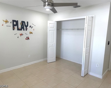 1203 Sw 34th Terrace - Photo Thumbnail 18