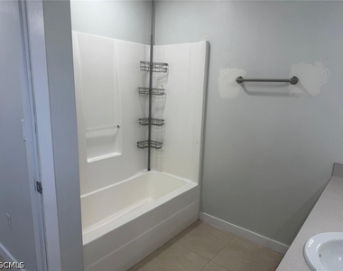 1203 Sw 34th Terrace - Photo Thumbnail 22