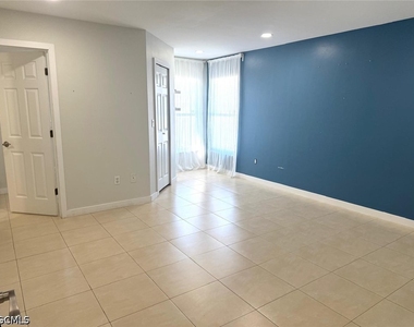 1203 Sw 34th Terrace - Photo Thumbnail 19