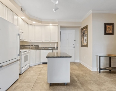 2825 Palm Beach Boulevard - Photo Thumbnail 4