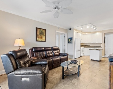 2825 Palm Beach Boulevard - Photo Thumbnail 3