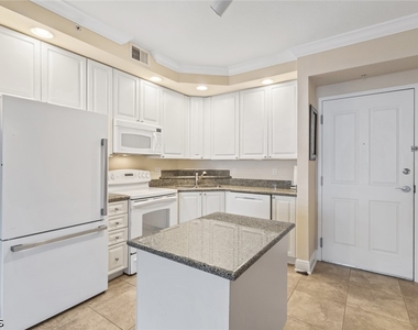 2825 Palm Beach Boulevard - Photo Thumbnail 5