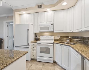 2825 Palm Beach Boulevard - Photo Thumbnail 6