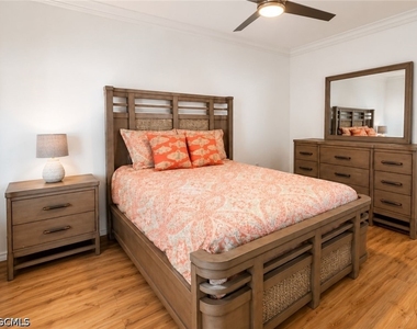 14041 Heritage Landing Boulevard - Photo Thumbnail 12