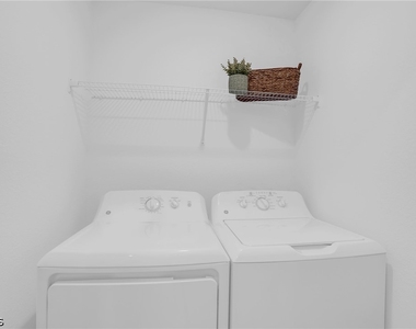 14041 Heritage Landing Boulevard - Photo Thumbnail 19