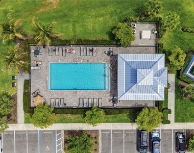 14041 Heritage Landing Boulevard - Photo Thumbnail 33