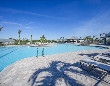 14041 Heritage Landing Boulevard - Photo Thumbnail 44