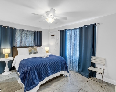 4913 Vincennes Street - Photo Thumbnail 7
