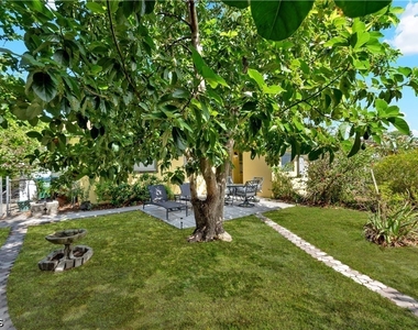 4913 Vincennes Street - Photo Thumbnail 19