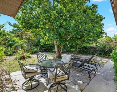 4913 Vincennes Street - Photo Thumbnail 17
