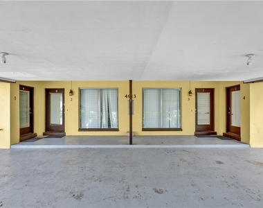 4913 Vincennes Street - Photo Thumbnail 4