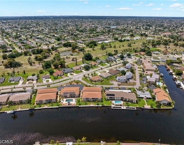 4353 Country Club Boulevard - Photo Thumbnail 14