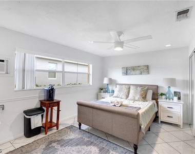 4353 Country Club Boulevard - Photo Thumbnail 10