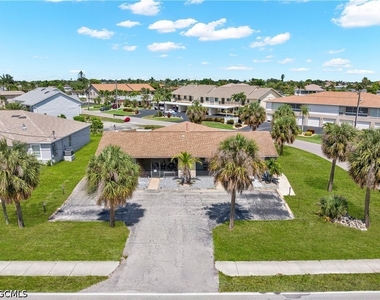 4353 Country Club Boulevard - Photo Thumbnail 1