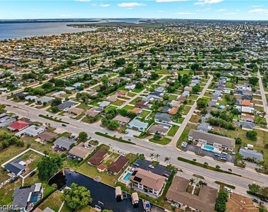 5226 Coronado Parkway - Photo Thumbnail 15