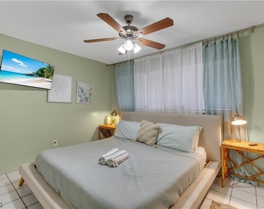 5226 Coronado Parkway - Photo Thumbnail 11