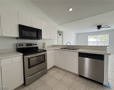 15603 Spring Line Lane - Photo Thumbnail 10