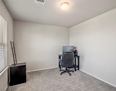 210 Bellewood Manor Drive - Photo Thumbnail 30