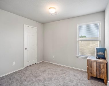 210 Bellewood Manor Drive - Photo Thumbnail 26