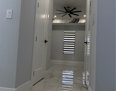 221 Sw 25th Avenue - Photo Thumbnail 18