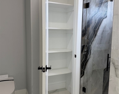 221 Sw 25th Avenue - Photo Thumbnail 13