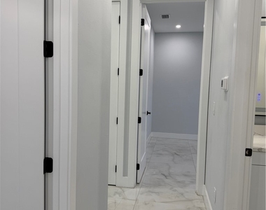 221 Sw 25th Avenue - Photo Thumbnail 33