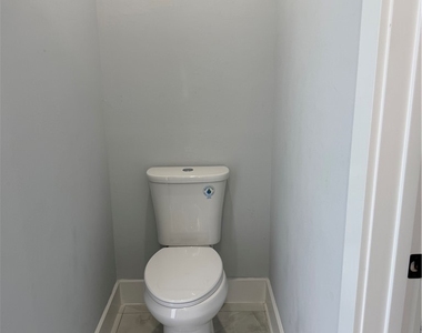 221 Sw 25th Avenue - Photo Thumbnail 37