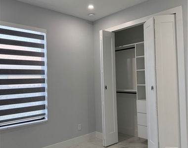 221 Sw 25th Avenue - Photo Thumbnail 25