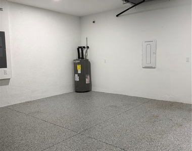 221 Sw 25th Avenue - Photo Thumbnail 46