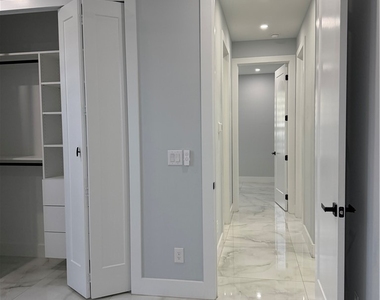 221 Sw 25th Avenue - Photo Thumbnail 26