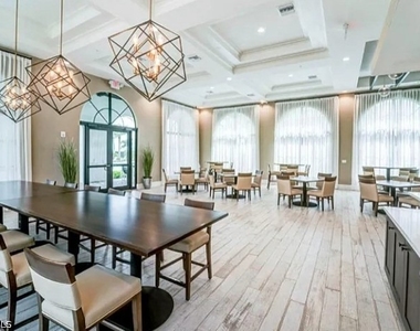 5626 Carrara Drive - Photo Thumbnail 22