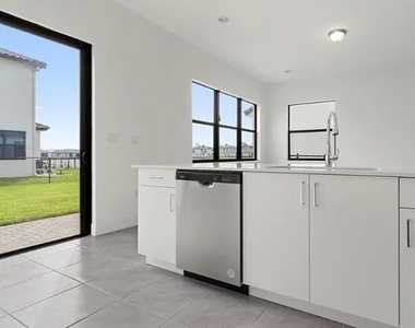 5626 Carrara Drive - Photo Thumbnail 6