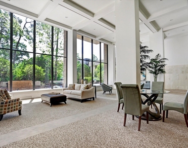 21 Briar Hollow Lane - Photo Thumbnail 23