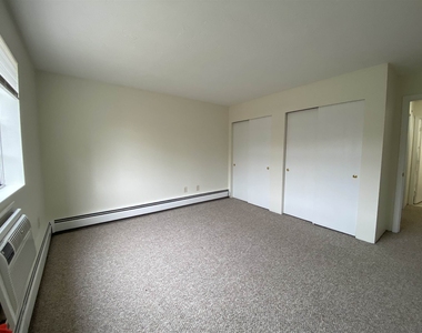 383 Huse - Photo Thumbnail 12