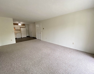 383 Huse - Photo Thumbnail 11
