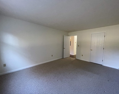 383 Huse - Photo Thumbnail 29