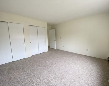 383 Huse - Photo Thumbnail 14