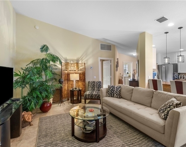 15382 Queen Angel Way - Photo Thumbnail 5