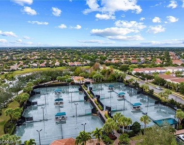 15382 Queen Angel Way - Photo Thumbnail 32