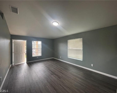 4806 24th Street Sw - Photo Thumbnail 3