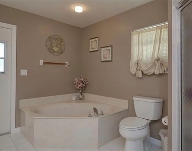 1320 Se 25th Lane - Photo Thumbnail 17
