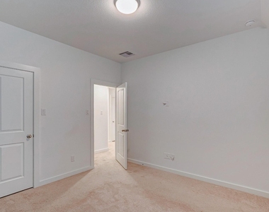 5115 Klein Orchard - Photo Thumbnail 12