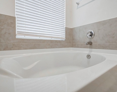 5115 Klein Orchard - Photo Thumbnail 20